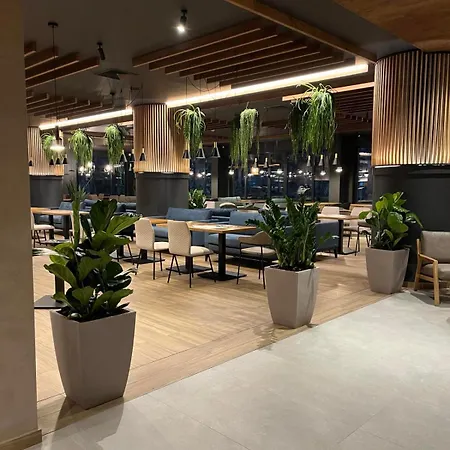 Apartment 404 Zlatni Javor *